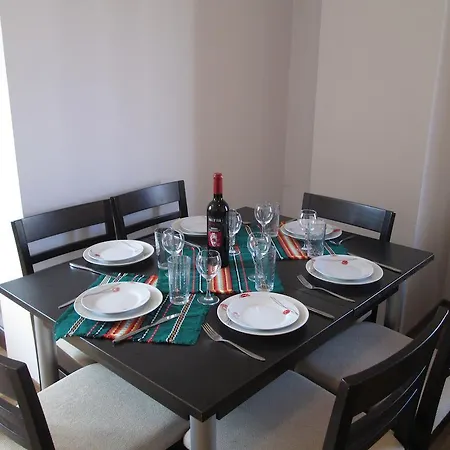 Appartamento Ramada 2 Alexander Services